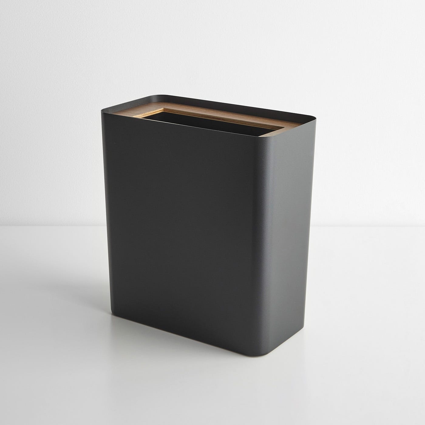 Amazon.com: NAT AND JULES Round Bathroom Trash Can