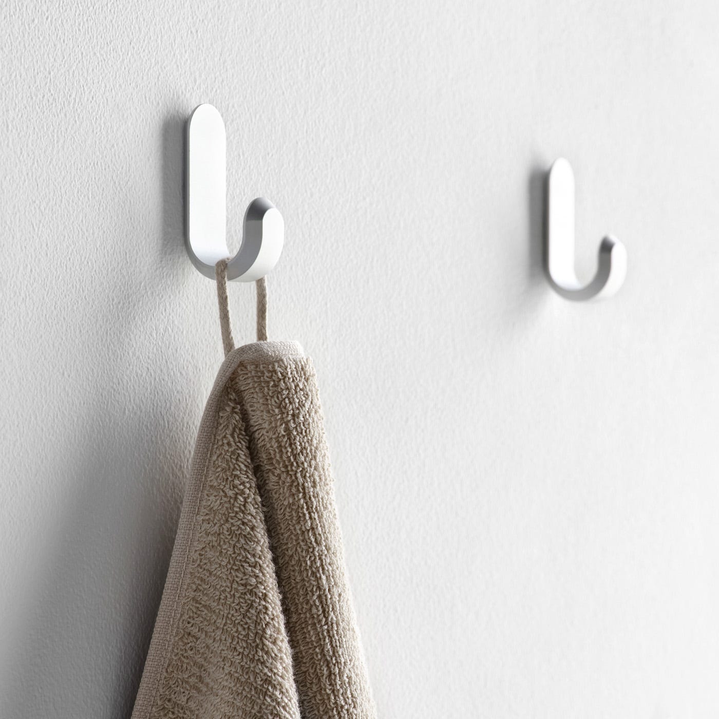Curved wall hooks 2025