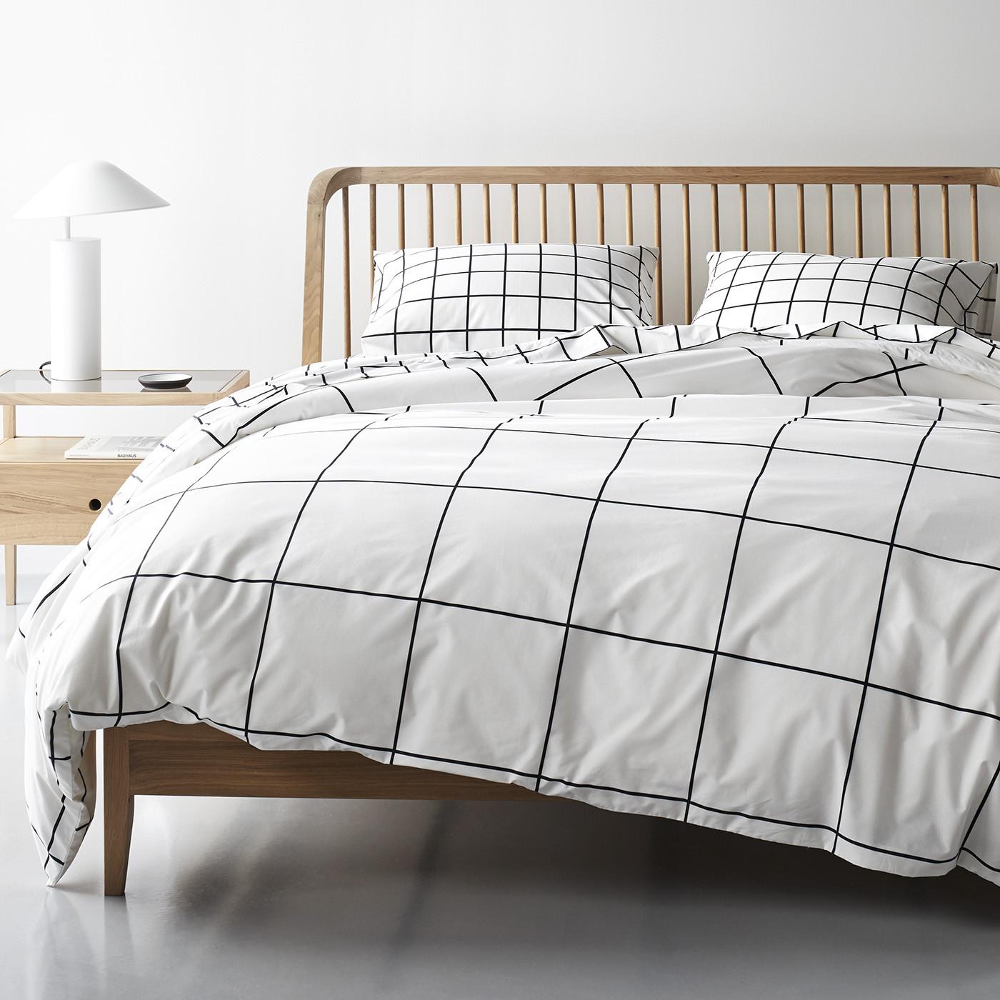Grid bedding shop