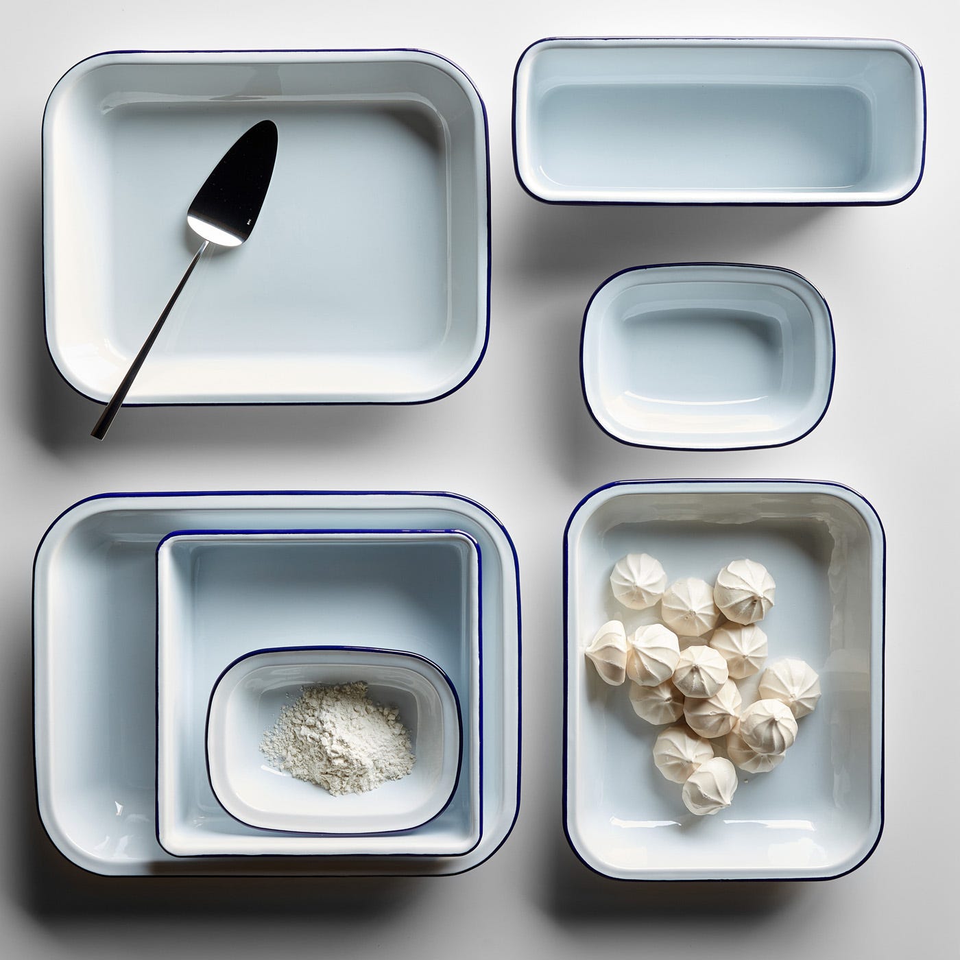 高評価アイテム Falcon White Enamelware 5pc Bake Set | Unison 保存容器・ケース